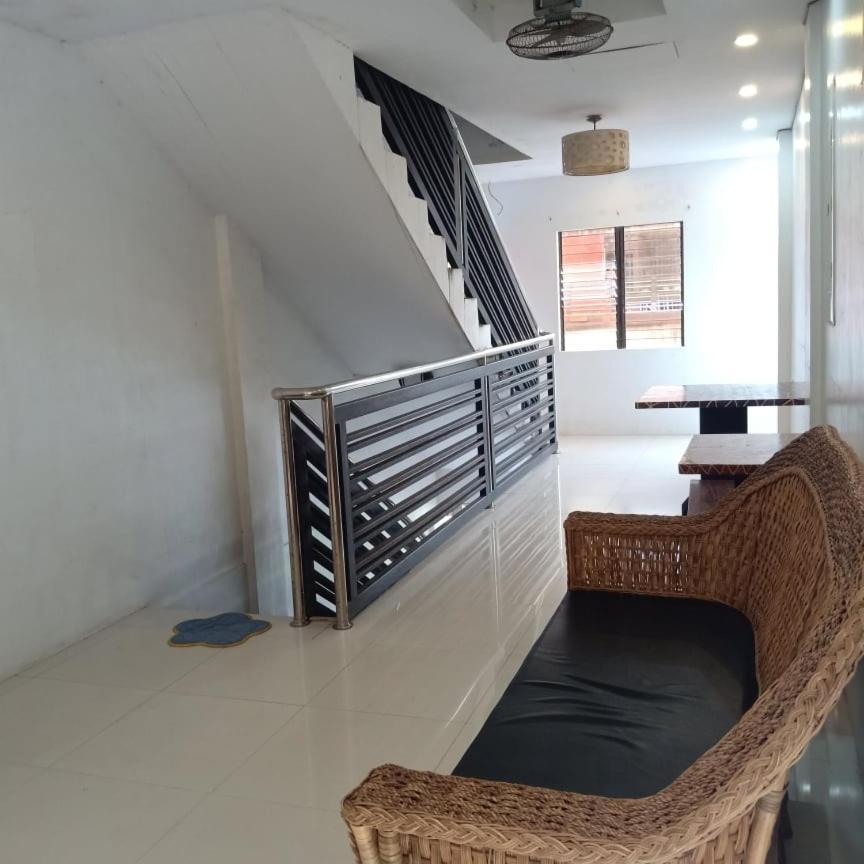 Chelle'S Apartelle-Inn El Nido Luaran gambar